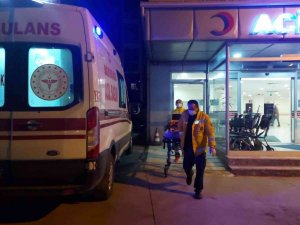 Motosiklet Karşıya Geçmeye Çalışan Yayaya Çarptı