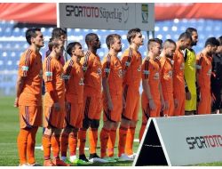 İstanbul Başakşehir 8 Futbolcusunu Milli Takımlara Gönderdi