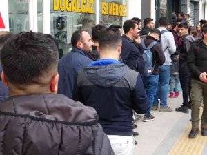 Van’da Çiğ Köfteye Yoğun İlgi