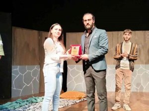 Mardin’de Faaliyet Gösteren Avm’ye Sanata Yönelik Desteklerinden Dolayı Plaket