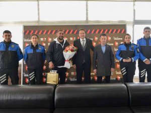 Uşak Emniyet Müdürlüğünden Uşakspor’a Moral Ziyareti