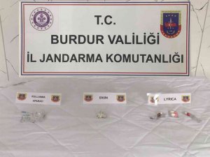 Uyuşturucu Taşıyan 4 Şüpheli Yakalandı