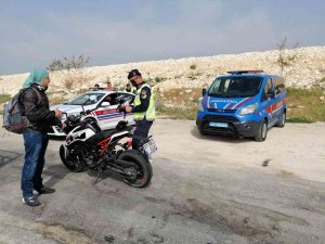 Mersin’de Motosiklet Ve Motorlu Bisikletler Denetlendi