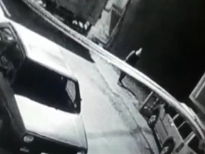 Avcılar’da Evlerden 12 Adet Cep Telefonu Çalan Hırsız Tutuklandı