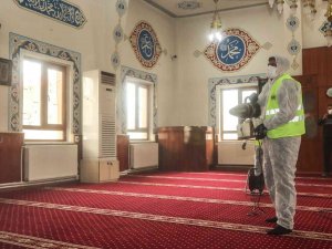 İ̇pekyolu Belediyesi Camilerin Bakımını Sürdürüyor