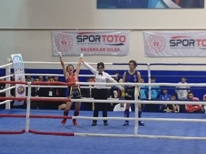 Muay Thai Büyükler Türkiye Sampiyonası’nda Melikgazi Başarısı