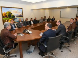 Gelincik Sınır Kapısının Açılması İçin İmza Toplandı
