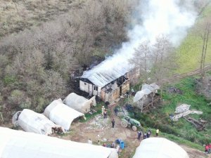 Pendik’te Köy Evinde Yangın