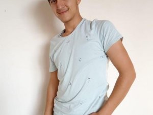 “Teravih Namazına Gidiyorum” Diye Evden Çıkan 16 Yaşındaki Genç 3 Gündür Kayıp