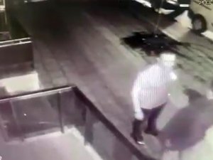 Cinayet Zanlısının Barını Alev Alev Kundakladılar