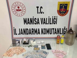 Uyuşturucu Tacirlerine Jandarmadan Operasyon