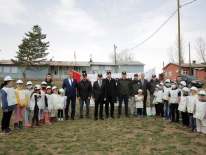 Vali Epcim Fidan Dikim Etkinliğine Katıldı