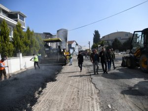 Başiskele’de Asfalt Çalışmaları Sürüyor