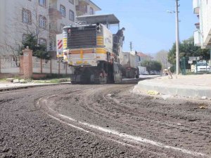 Serdivan’da Üstyapı Çalışmaları Devam Ediyor