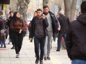 Van’ın Salgın Başarısı: Günlük Vaka 10’a Düştü