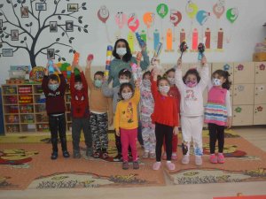 Miniklerden Geri Dönüşüme Destek: Plastik Şişelerden Müzik Aletleri Ürettiler