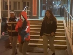 Bursa’da 4 Gündür Aranan Genç Kız Annesine Teslim Edildi