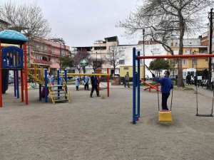 Parklara Bahar Dokunuşu