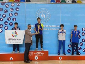 Büyükşehir Masa Tenisi Sporcusu Türkiye 3’ncüsü Oldu