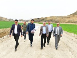 Yeşilyurt’ta Yollar Daha Konforlu Hale Getiriliyor