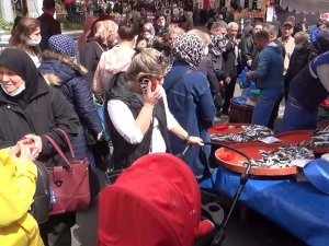 Mayınlara İnat Hamsi Ve İstavritin Kilosu 25 Liraya Düştü