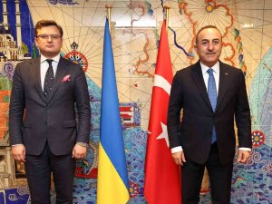 Bakan Çavuşoğlu, Ukrayna Dışişleri Bakanı Kuleba İle Görüştü