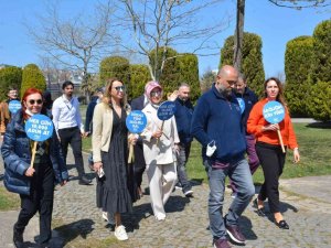 Hastane Çalışanları Sağlık İçin Yürüdü