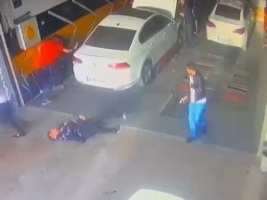 Husumetlisini Silahla Kafasından Vurup, Yanındaki Kişiyi Darp Etmişti, O Anlar Güvenlik Kamerasına Yansıdı