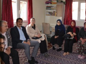 Selendi’de "Yalnız Değilsiniz" Projesi İle Öğrenciler Evlerinde Ziyaret Ediliyor