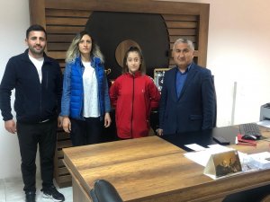 Türkiye 2’ncisi Hakkarili Nurgül Fransa Yolcusu