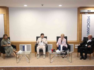 Kanserle Mücadele Edenler Ve Kazananlar Düzenlenen Seminerde Buluştu