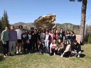 Eskişehir’de Lise Öğrencilerinden Fidanlık Gezisi