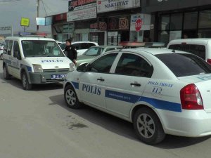 Husumetli İki Grubun Silahlı Kavgasında 4 Kişi Yaralandı