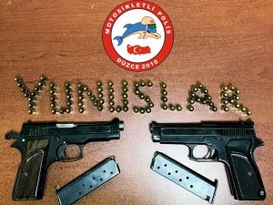 Yunuslar Yaptıkları Denetim Silah Ele Geçirdi