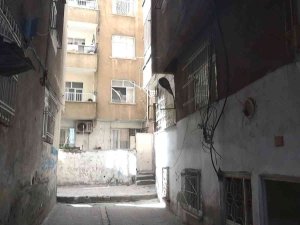 Diyarbakır’da Hırsızlar Karakolun Dibinde İnternet Kablolarını Çaldı
