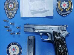 Aranan Şahsa Ait Otomobil Bekçilere Takıldı