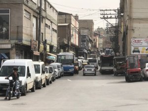 Hırsızların Karşılaştığı Anın Güvenlik Kamerasına Yansıdığı Mahalle Hırsızlardan Bıktı