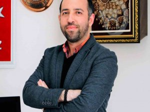 Öğretim Üyesi Doç. Dr. Adem Palabıyık: "Kılıçdaroğlu, Cumhurbaşkanı Adaylığı Uğruna ‘Ejderha Hastalığına’ Yakalanmış"