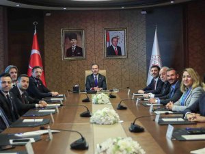 Bakan Kasapoğlu, Tbf Yönetimini Kabul Etti