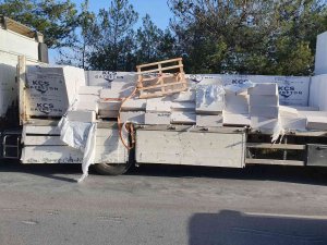 Kapak Açıldı, Gaz Betonlar Yola Saçıldı