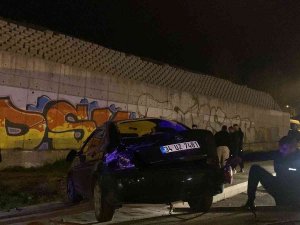 El Freni Çekilmeyen Otomobil 10 Metreden Yüksekten Düştü: 1 Yaralı