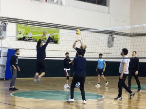 Çameli Belediyesi Futboldan Sonra Voleybola Da El Attı