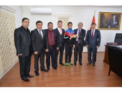 Vali Cebiroğlu’ndan Türkiye Üçüncüsü Judojuya Altın