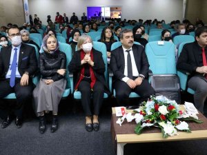 Sbtü “Sınav Kaygısını İ̇yi Yönetme” Konulu Konferans Düzenlendi