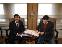 Trabzonsporlu Özer Çocukluk Hayalini Gerçekleştiriyor