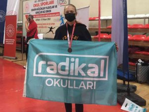 Eskrimde İ̇zmir’e 3 Gurur