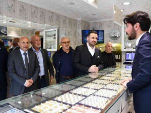 İ̇l Başkanı Bağatar, Altınova’da Esnafı Gezdi