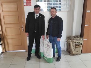 Tekirdağ’da 10 Üreticiye Hibrit Ayçiçeği Tohumu Dağıtıldı