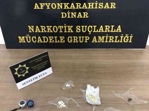 Uyuşturucu Hapla Yakalanan 2 Kişi Gözaltına Alındı