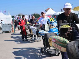 Kocaeli’de Karting Şampiyonasının İlk Ayağı Tamamlandı